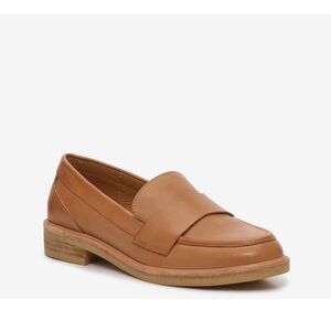 Crown Vintage Lornita Flat